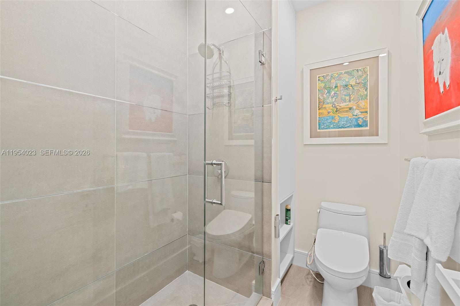 VENETIAN SEC KEYSTONE POI - Residential