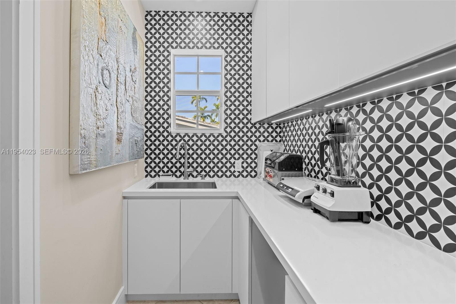 VENETIAN SEC KEYSTONE POI - Residential