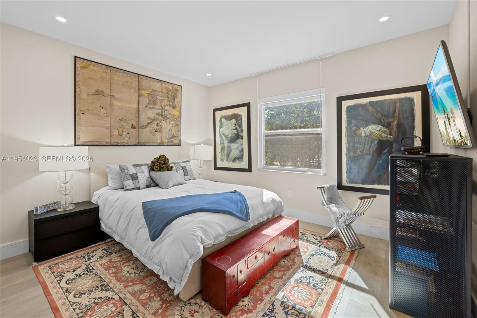 VENETIAN SEC KEYSTONE POI - Residential