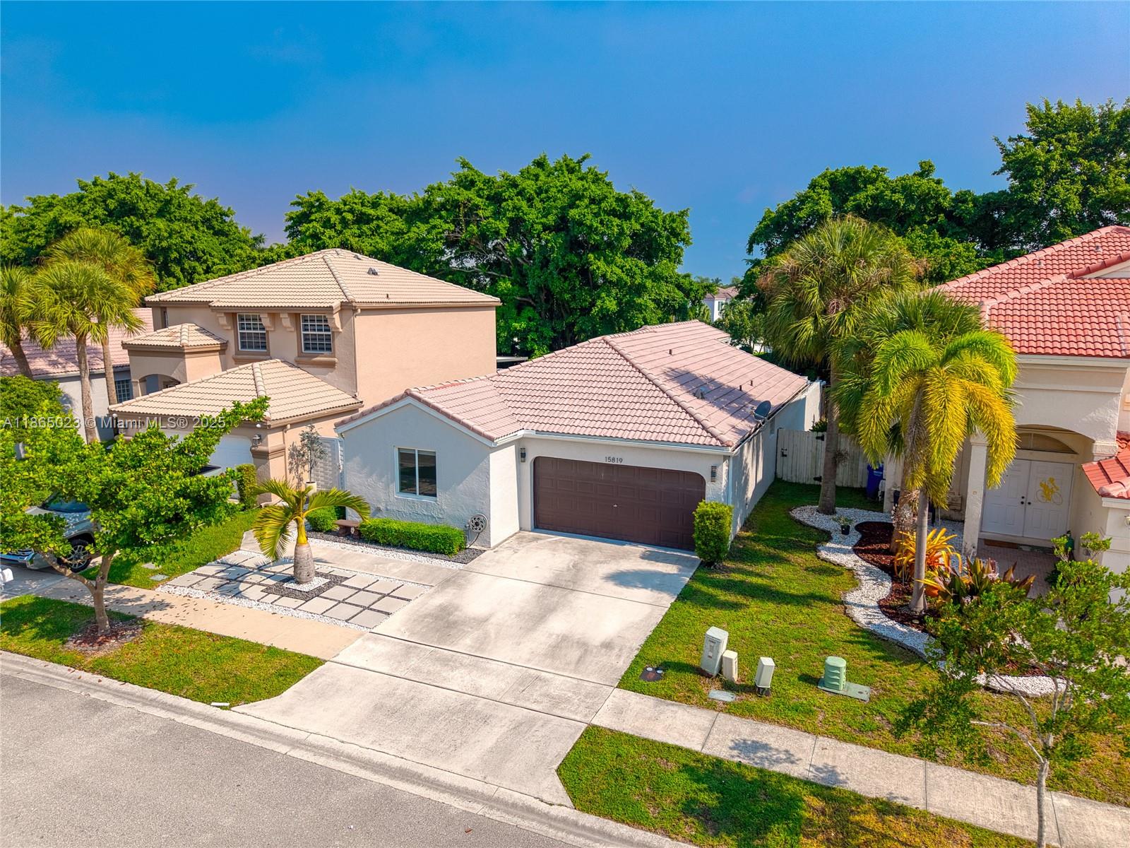 15819 NW 4th St