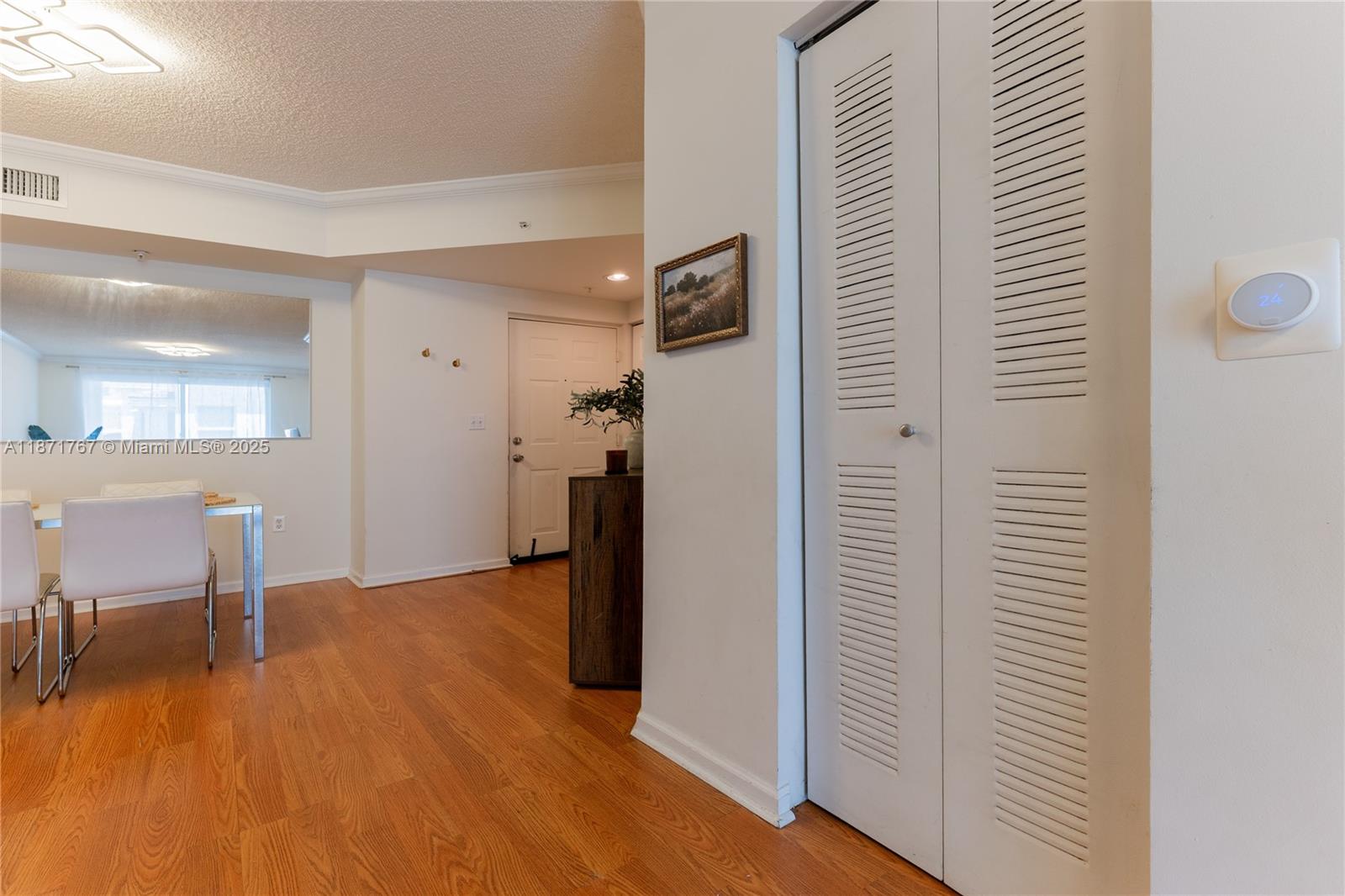 PORTO BELLAGIO CONDO - Residential