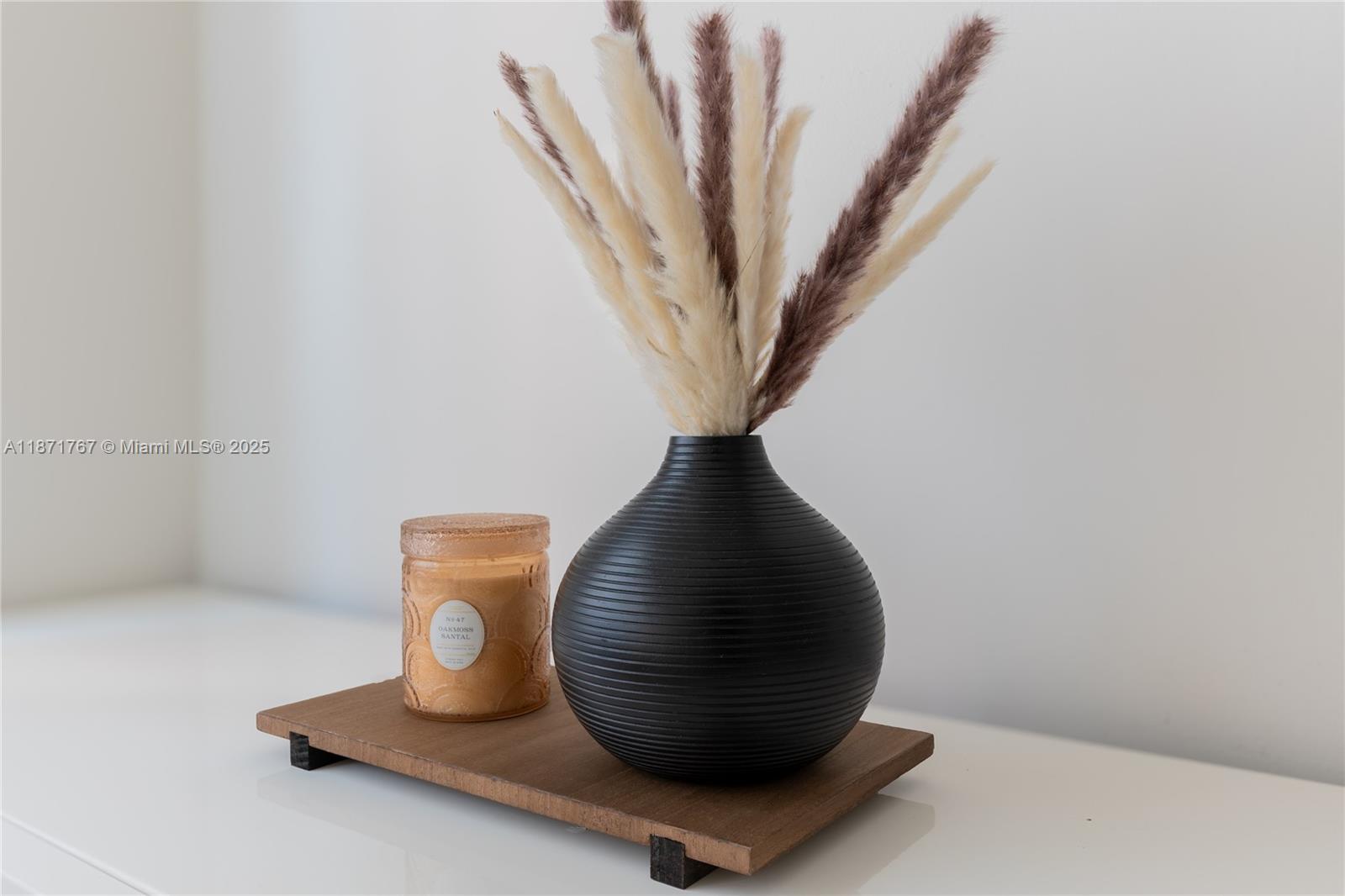 PORTO BELLAGIO CONDO - Residential