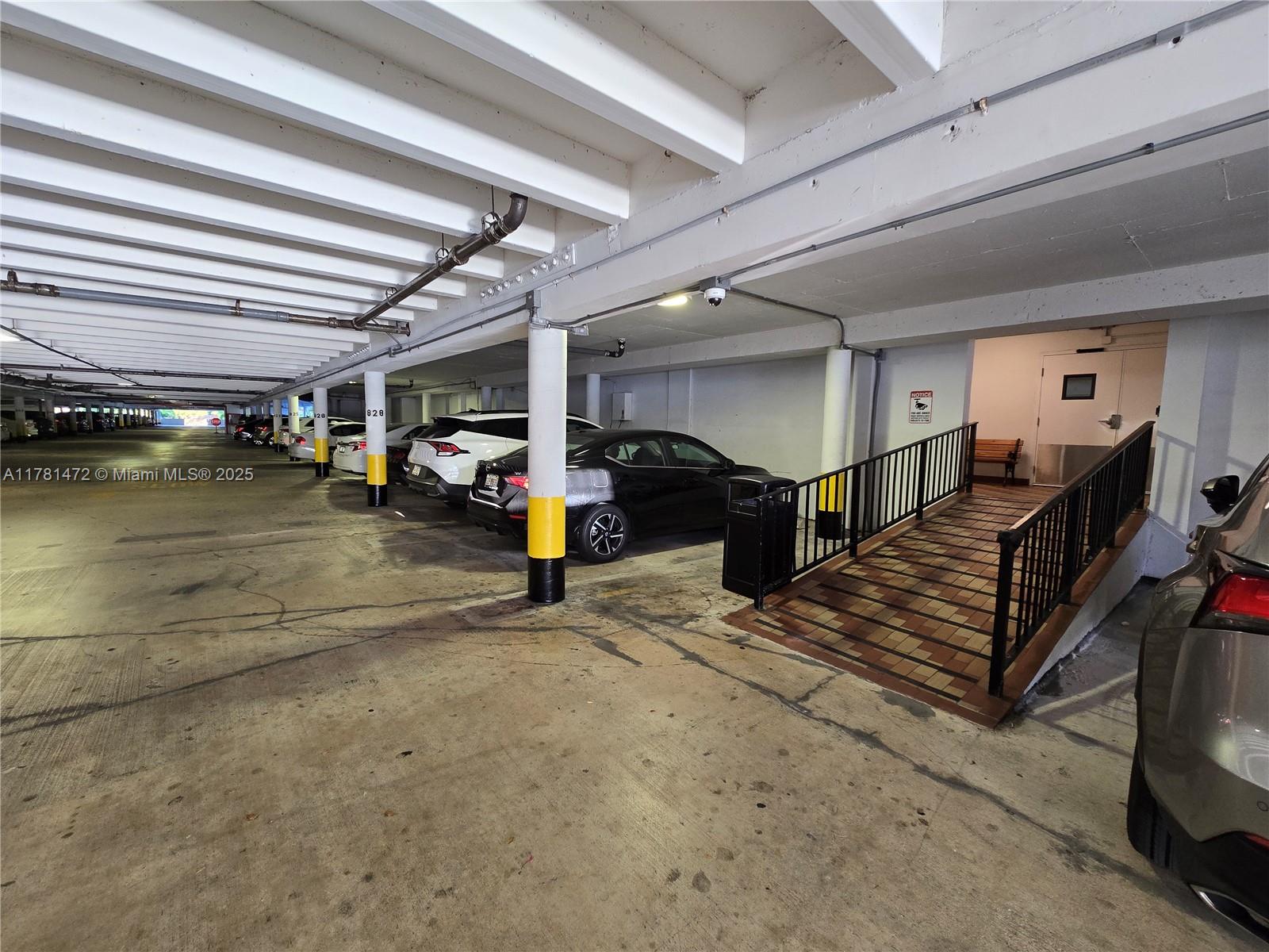COMMODORE PLAZA CONDO - Residential
