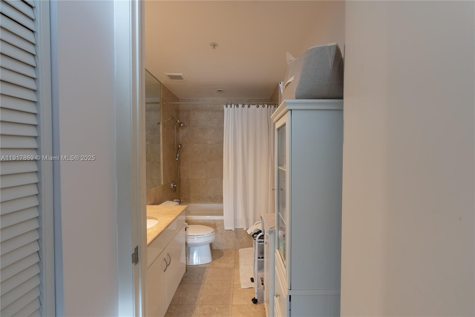 COURTS BRICKELL KEY CONDO - Residential