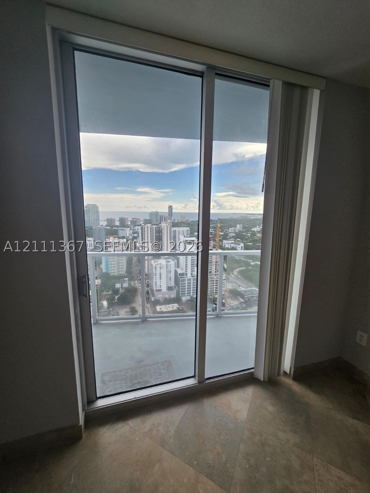 185 SW 7th St 4002