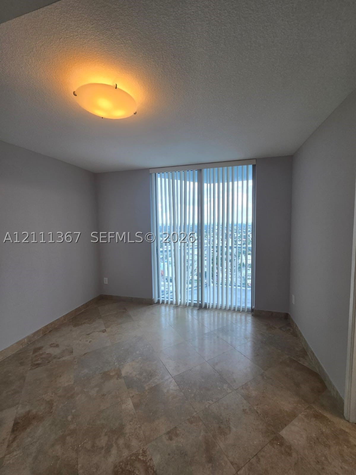 185 SW 7th St 4002