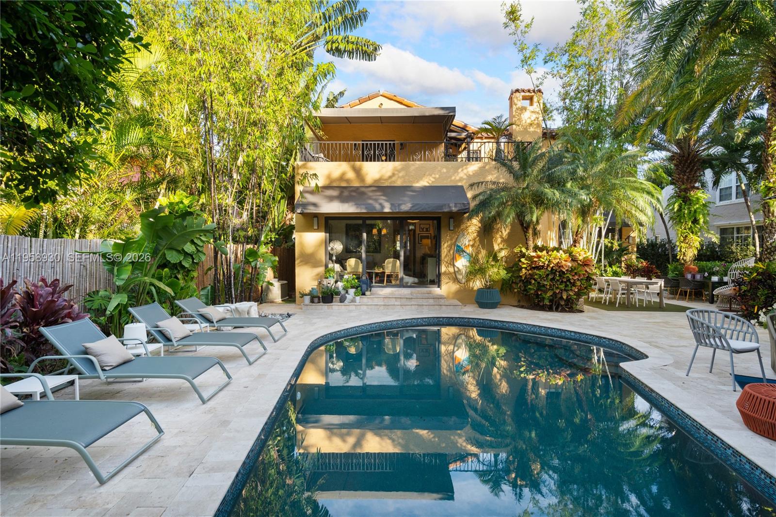 MID GOLF SUB - Residential Lease