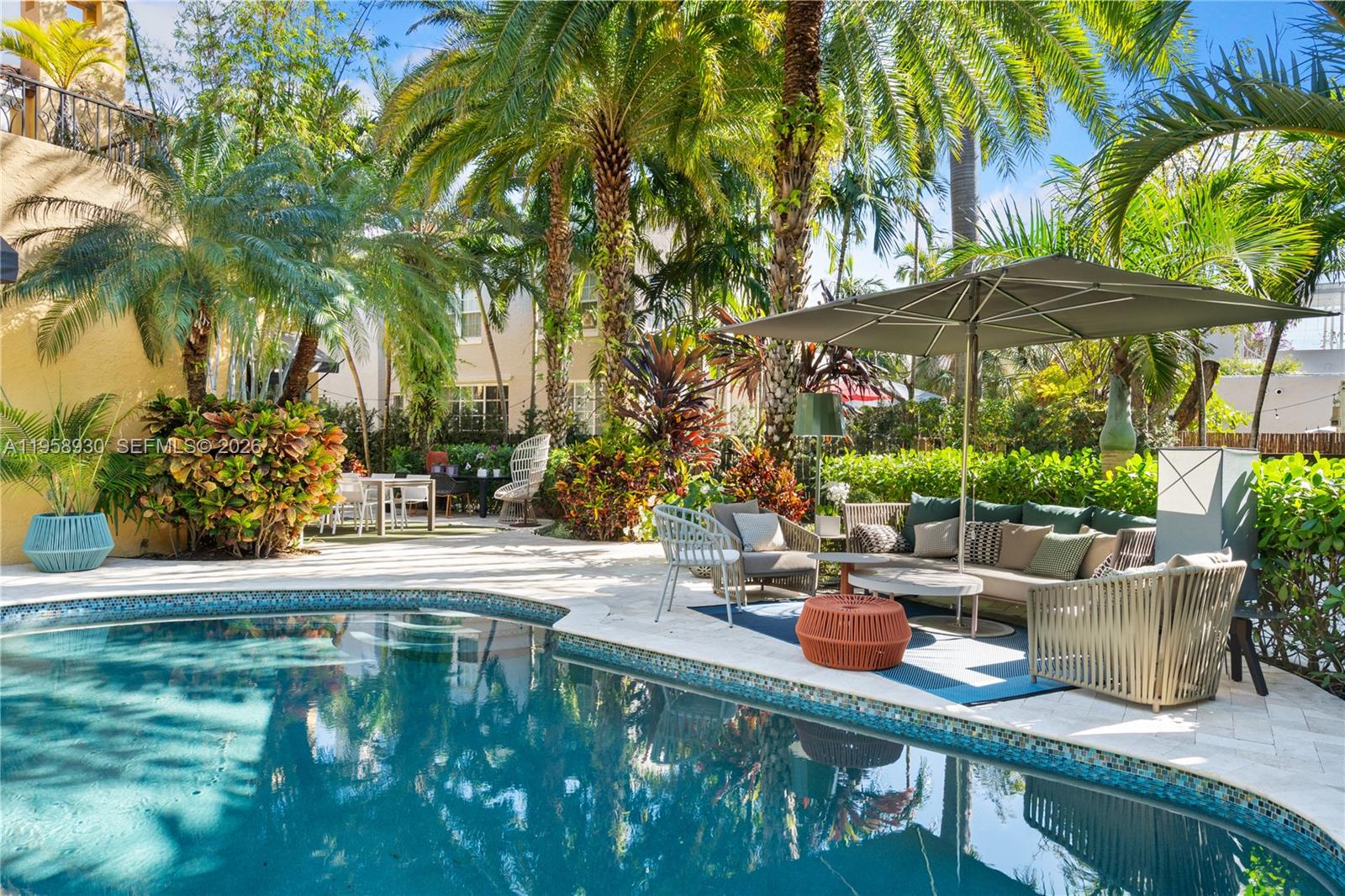 MID GOLF SUB - Residential Lease