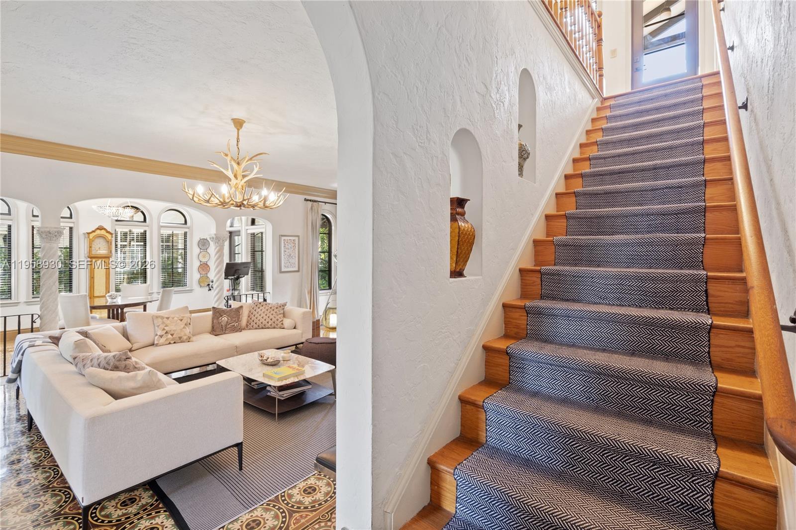 MID GOLF SUB - Residential Lease