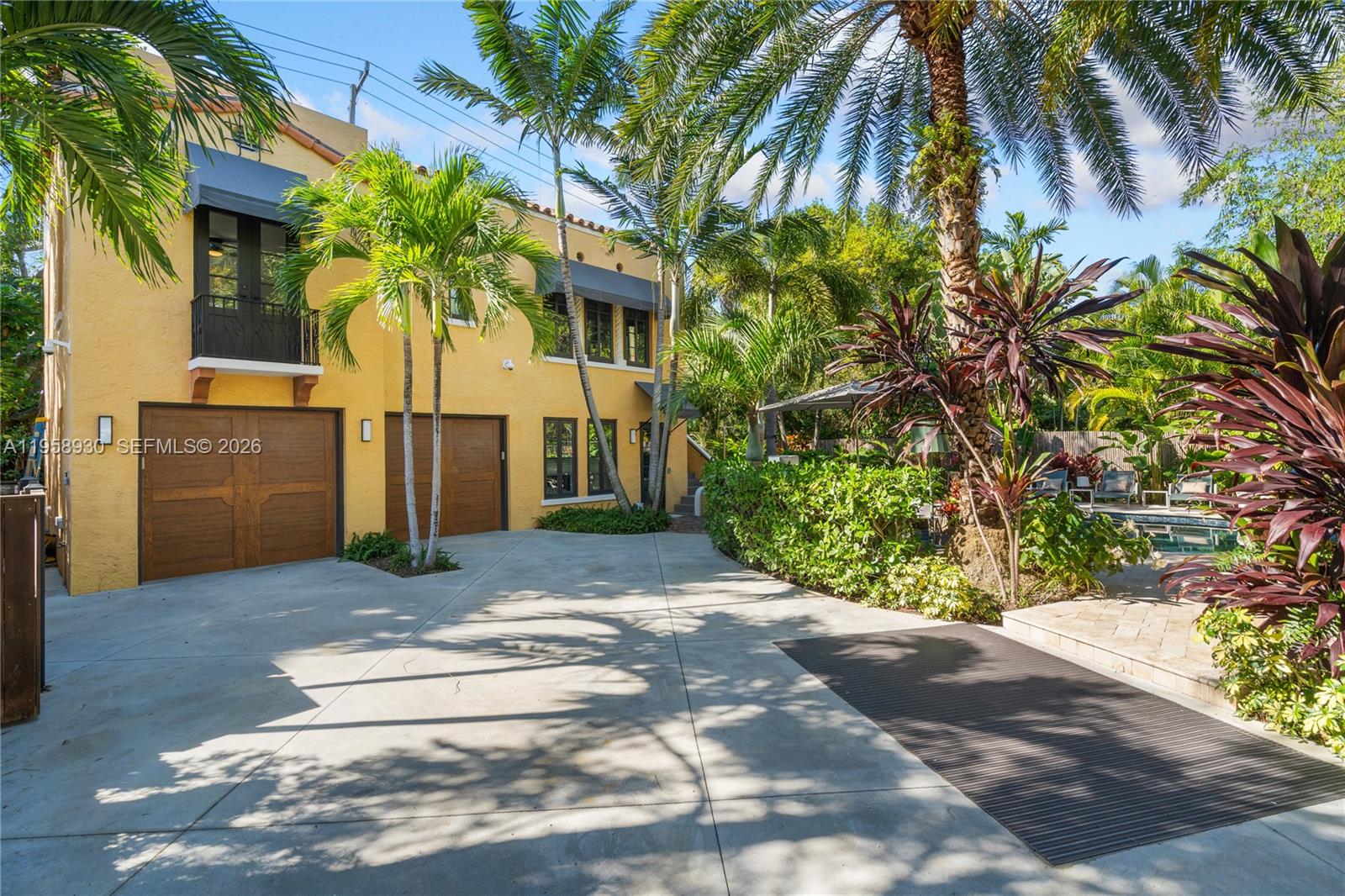 MID GOLF SUB - Residential Lease