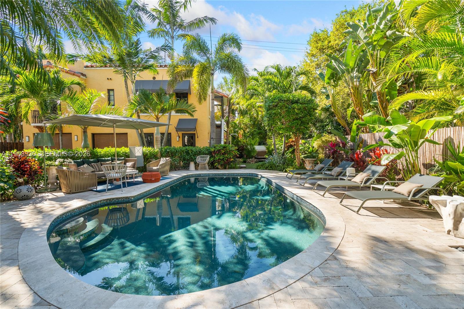 MID GOLF SUB - Residential Lease