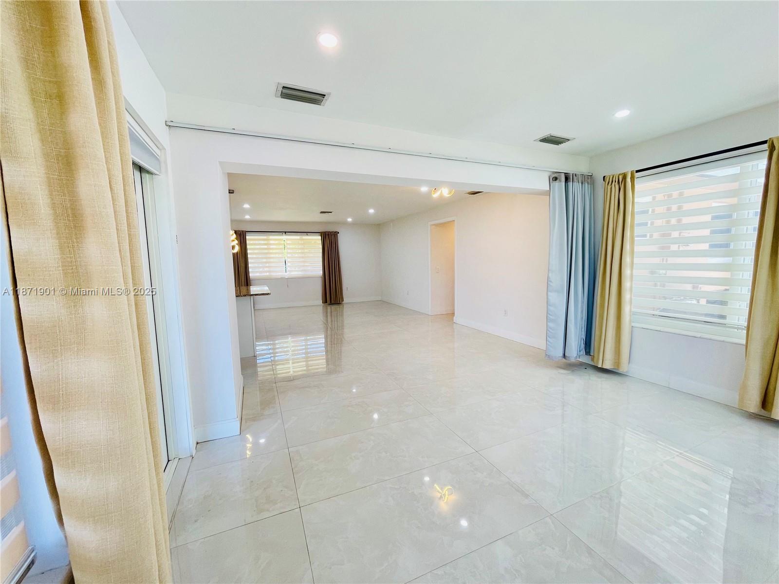 BOULEVARD HEIGHTS SEC 9 - Residential Lease