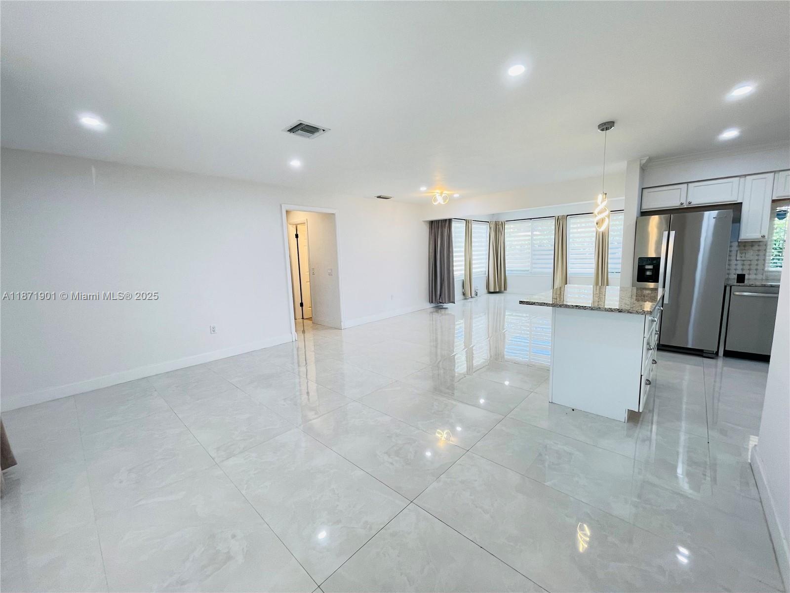 BOULEVARD HEIGHTS SEC 9 - Residential Lease