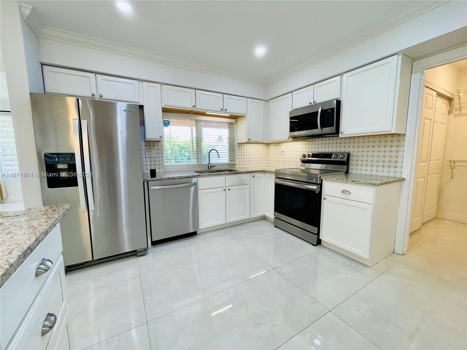 BOULEVARD HEIGHTS SEC 9 - Residential Lease