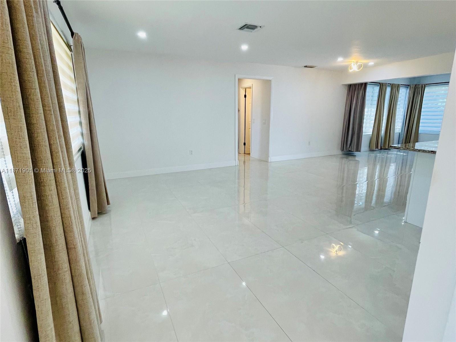 BOULEVARD HEIGHTS SEC 9 - Residential Lease