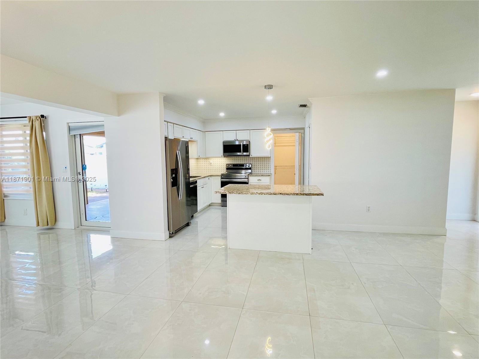 BOULEVARD HEIGHTS SEC 9 - Residential Lease