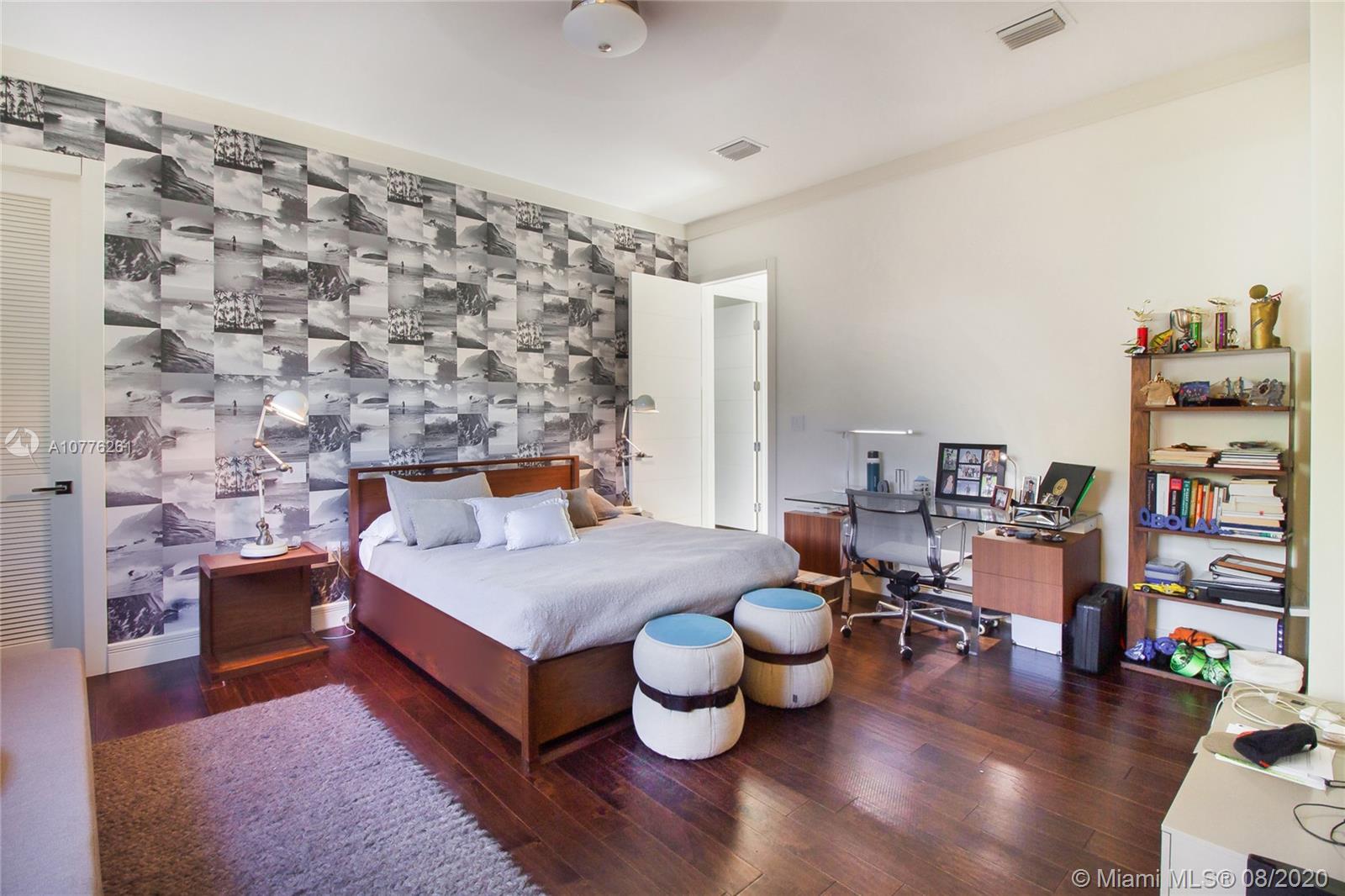 HOLIDAY COLONY - Residential