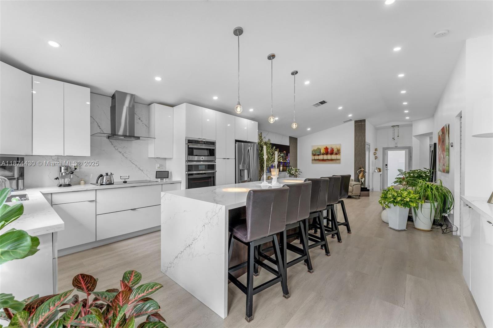 FOREST LAKES GARDENS SEC - Residential