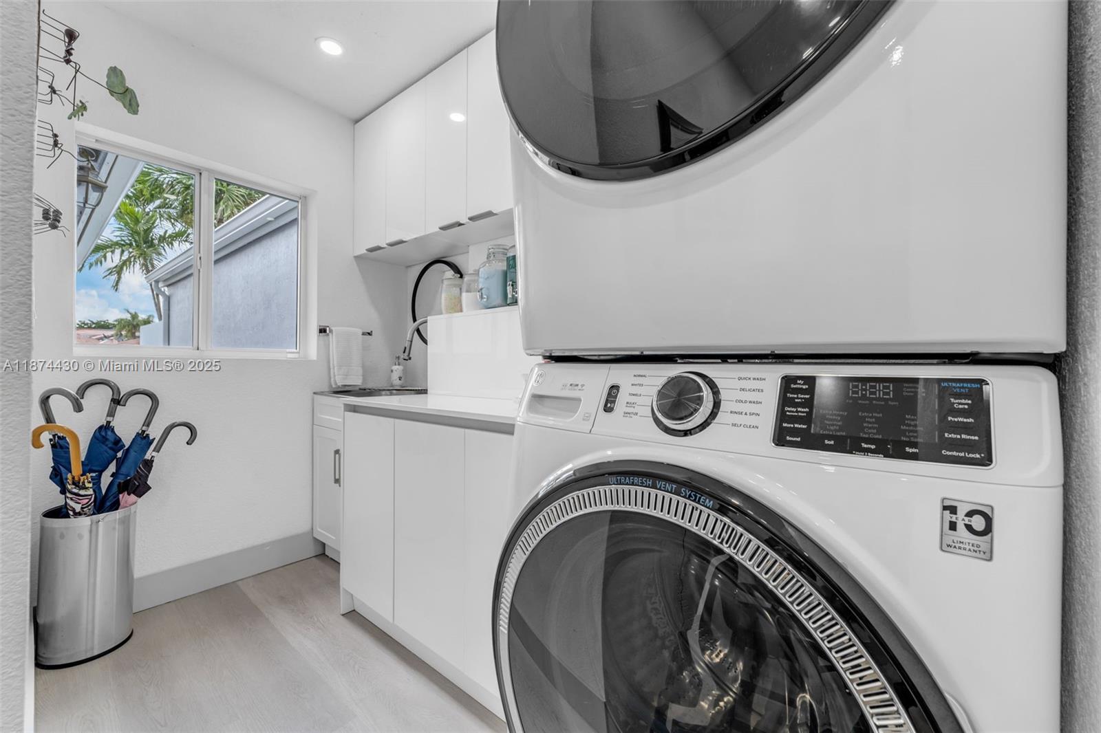 FOREST LAKES GARDENS SEC - Residential