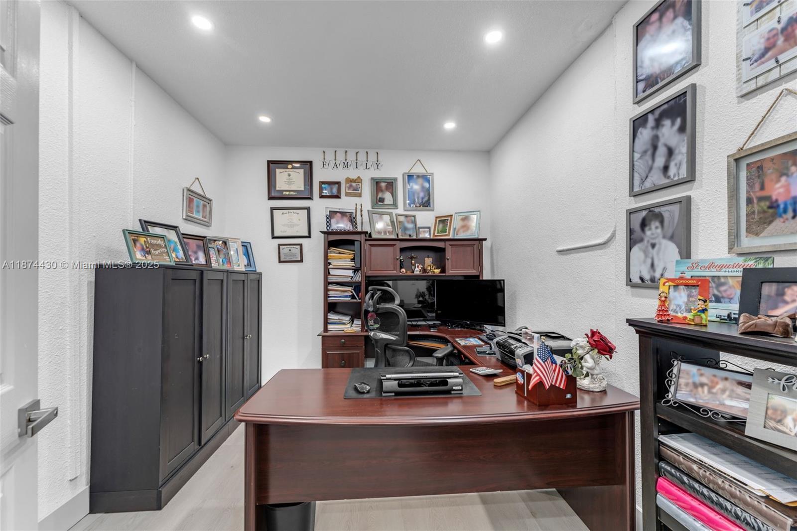 FOREST LAKES GARDENS SEC - Residential