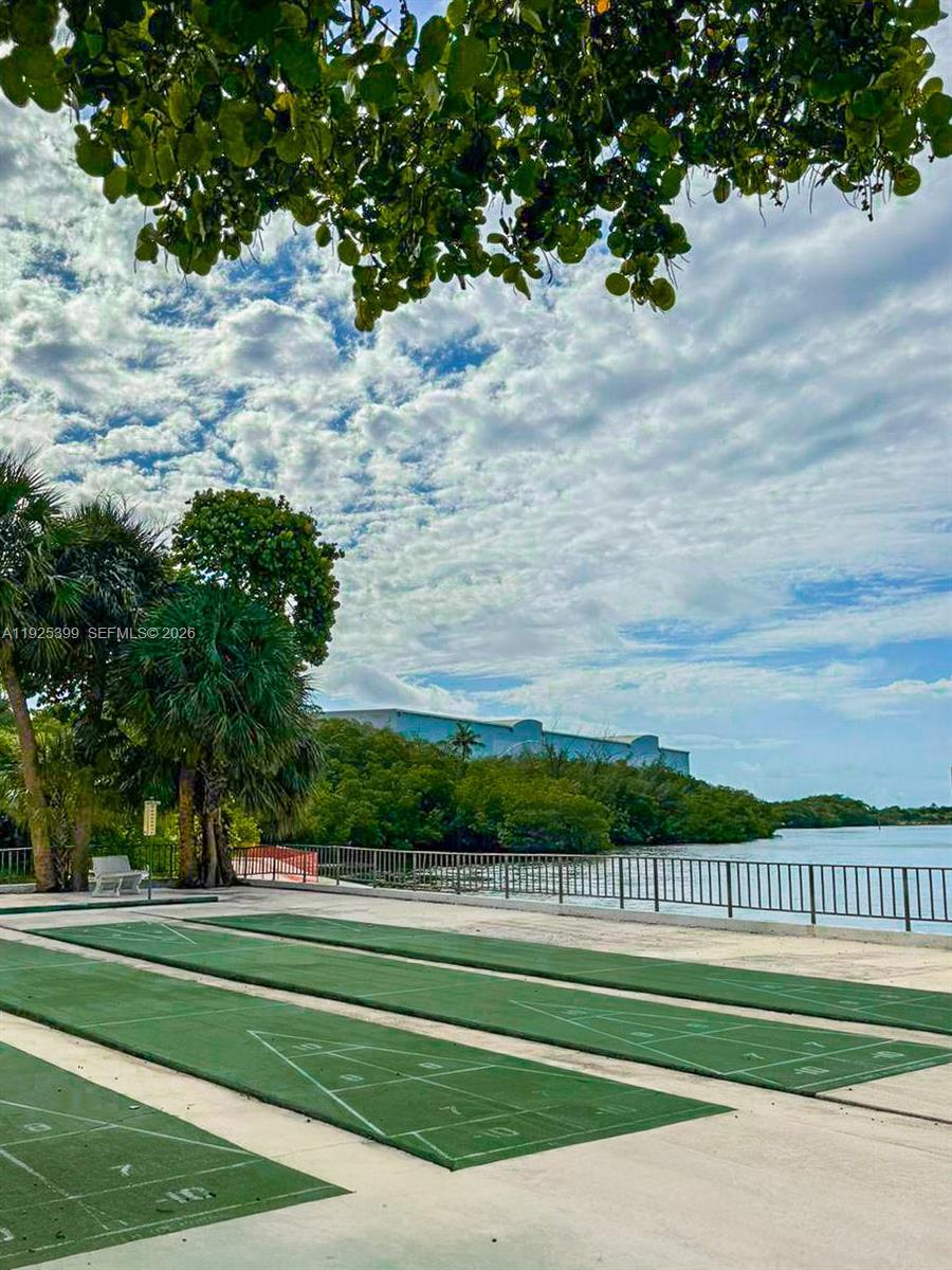 ARLEN HOUSE CONDO - Residential