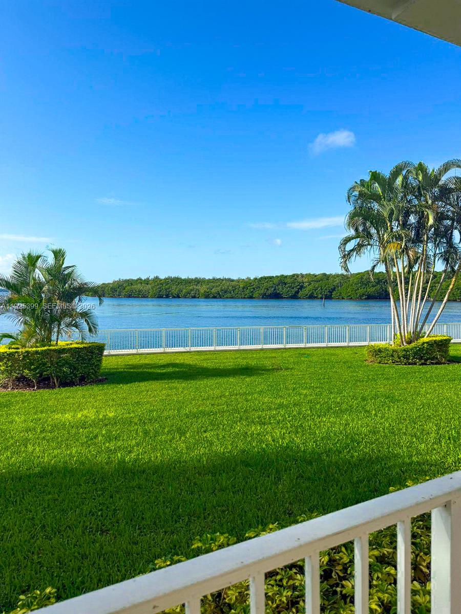 ARLEN HOUSE CONDO - Residential