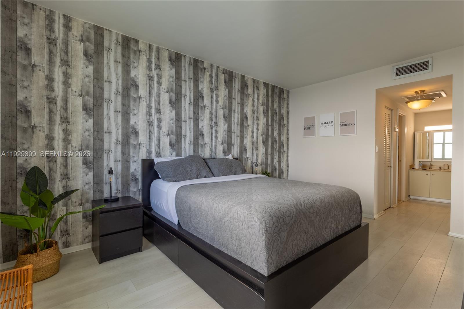 ARLEN HOUSE CONDO - Residential