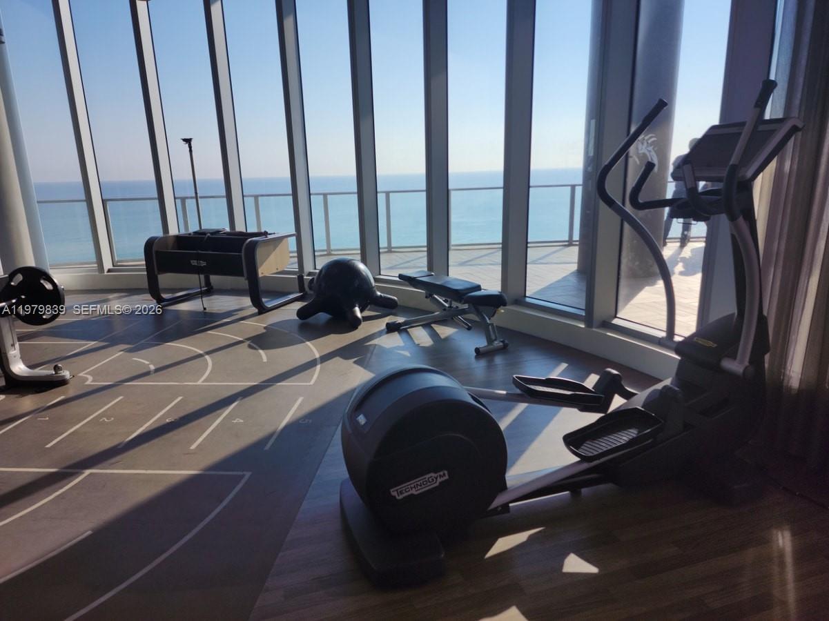 4111 SOUTH OCEAN DRIVE CO - Residential