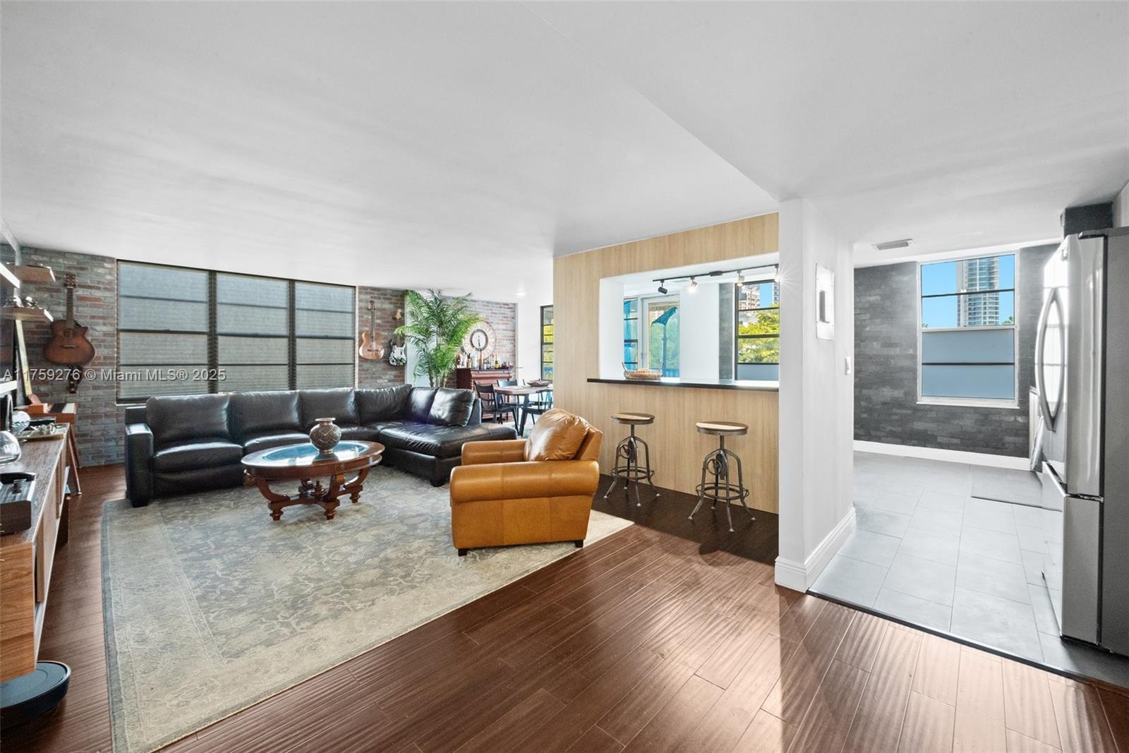 231 174th St M18