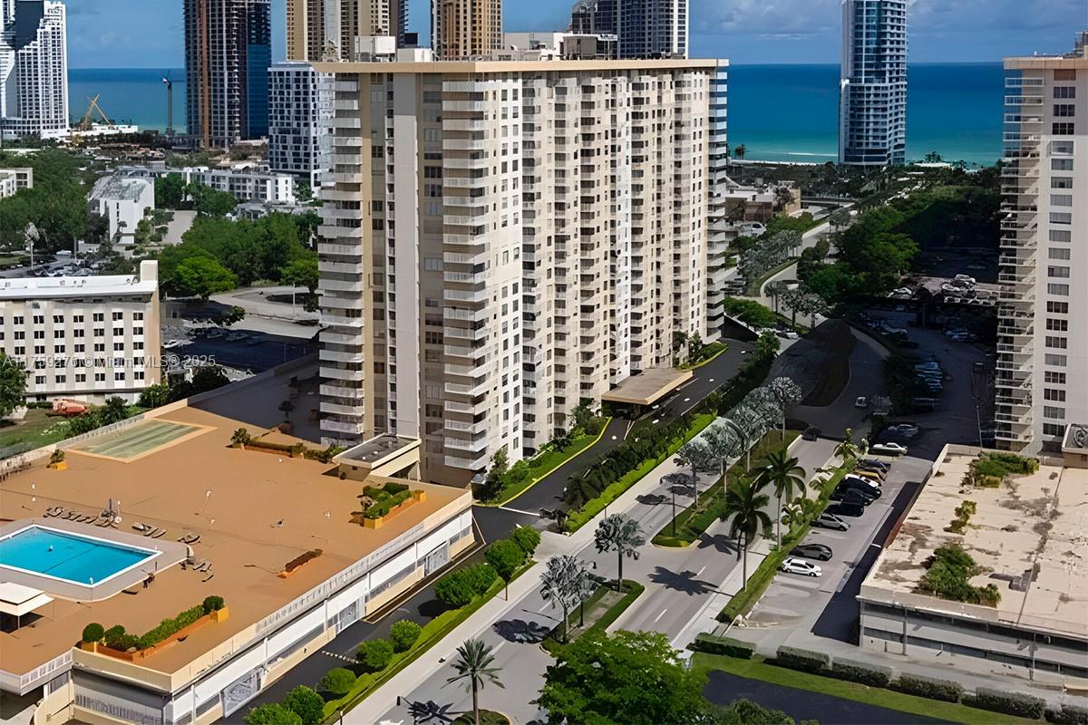 Property for Sale at 231 174th St M18, Sunny Isles Beach, Miami-Dade County, Florida - Bedrooms: 2 
Bathrooms: 2  - $465,000