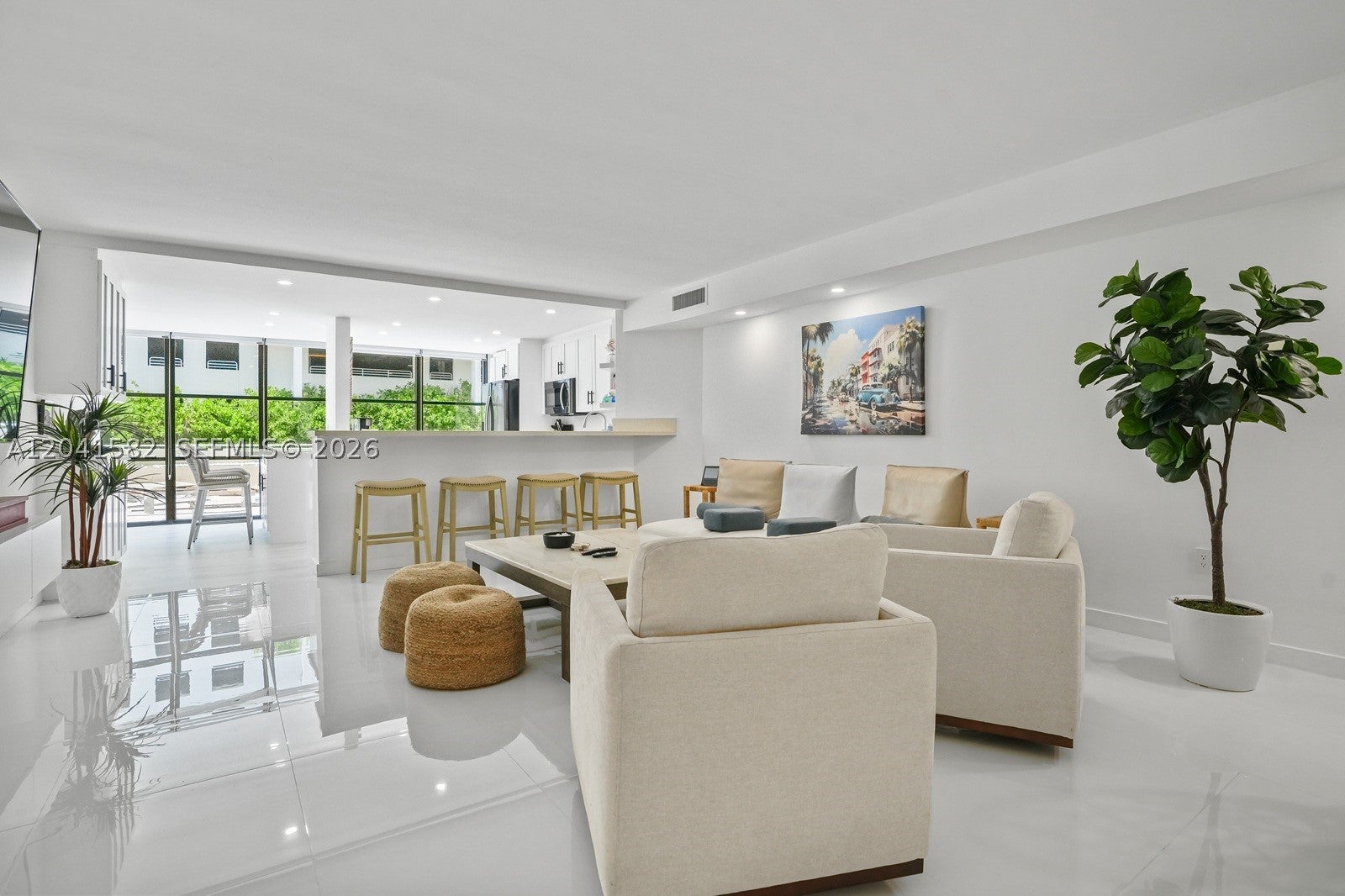 6423 Collins Ave 203