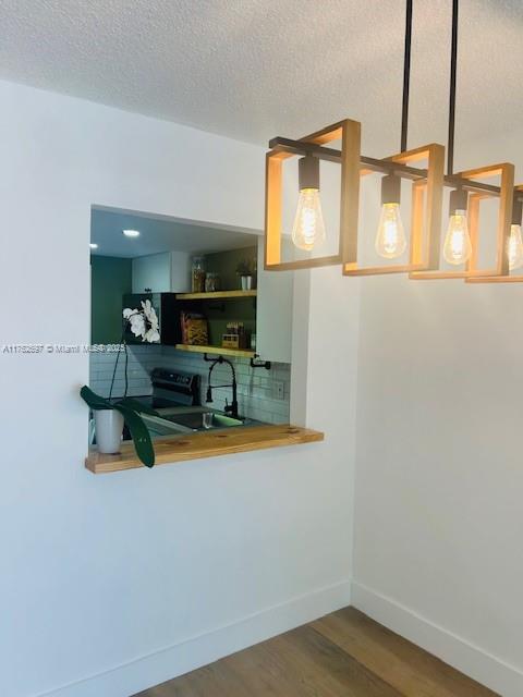 HILLCREST COUNTRY CLUB AP - Residential