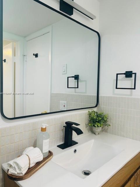 HILLCREST COUNTRY CLUB AP - Residential