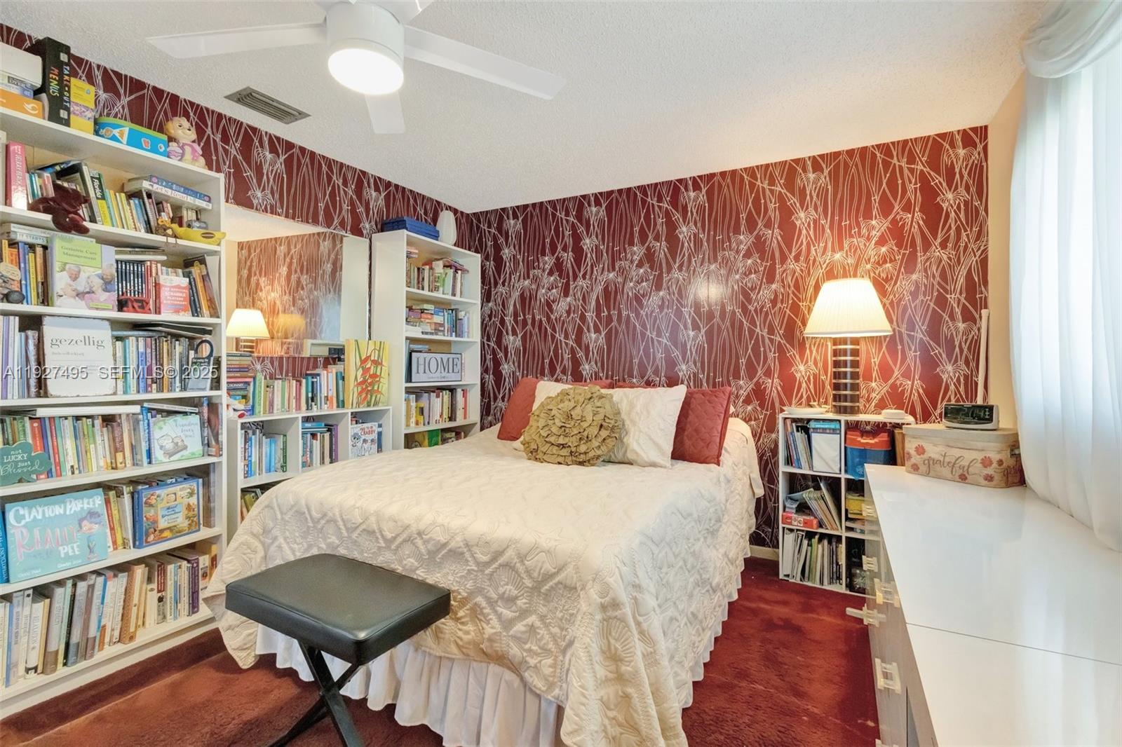 DELRAY VILLAS 2 - Residential