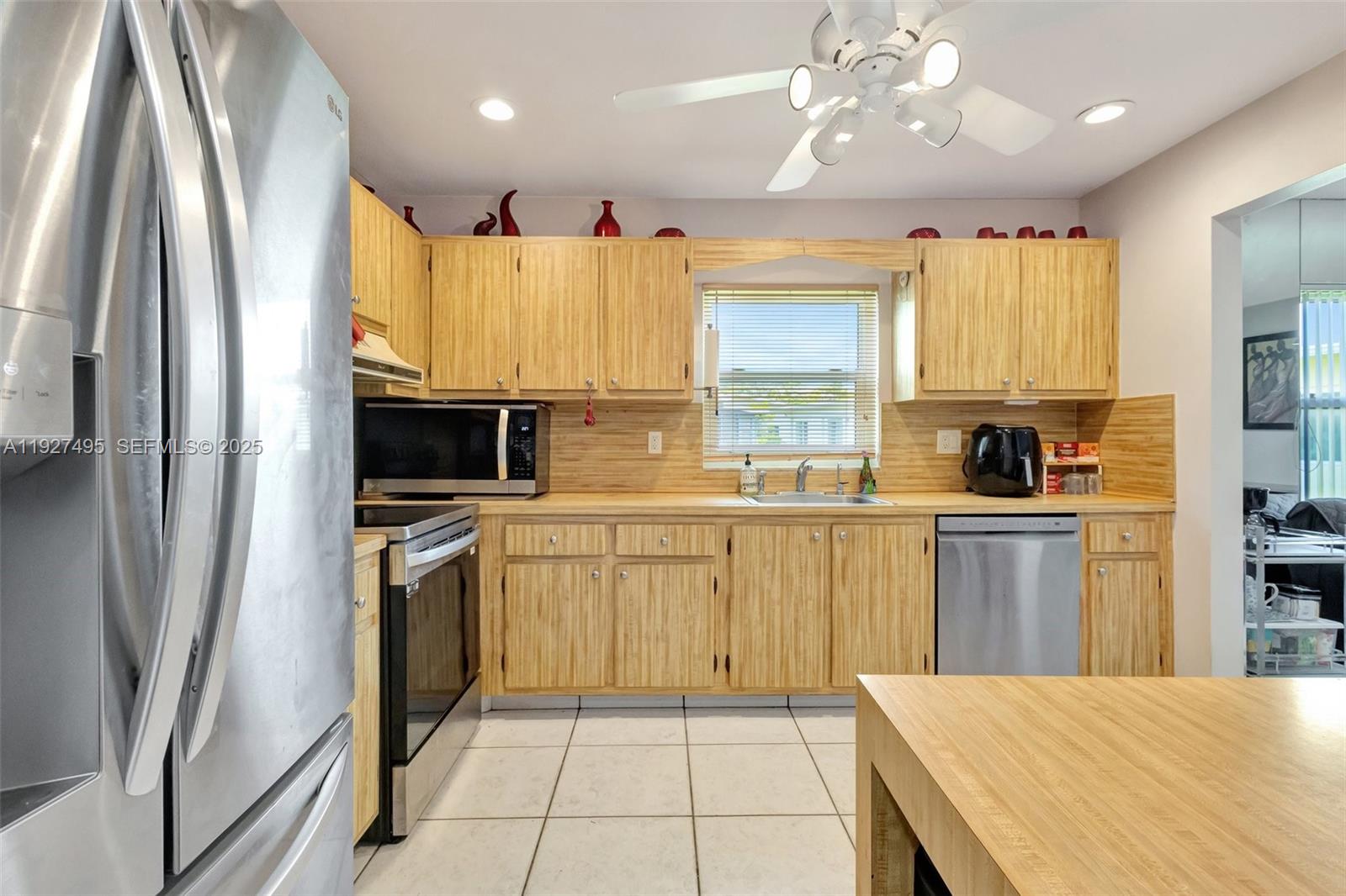 DELRAY VILLAS 2 - Residential