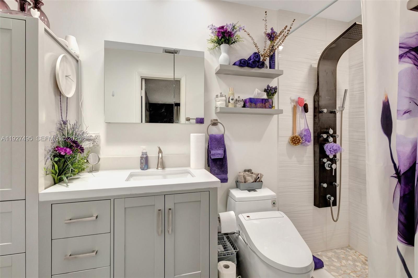 DELRAY VILLAS 2 - Residential