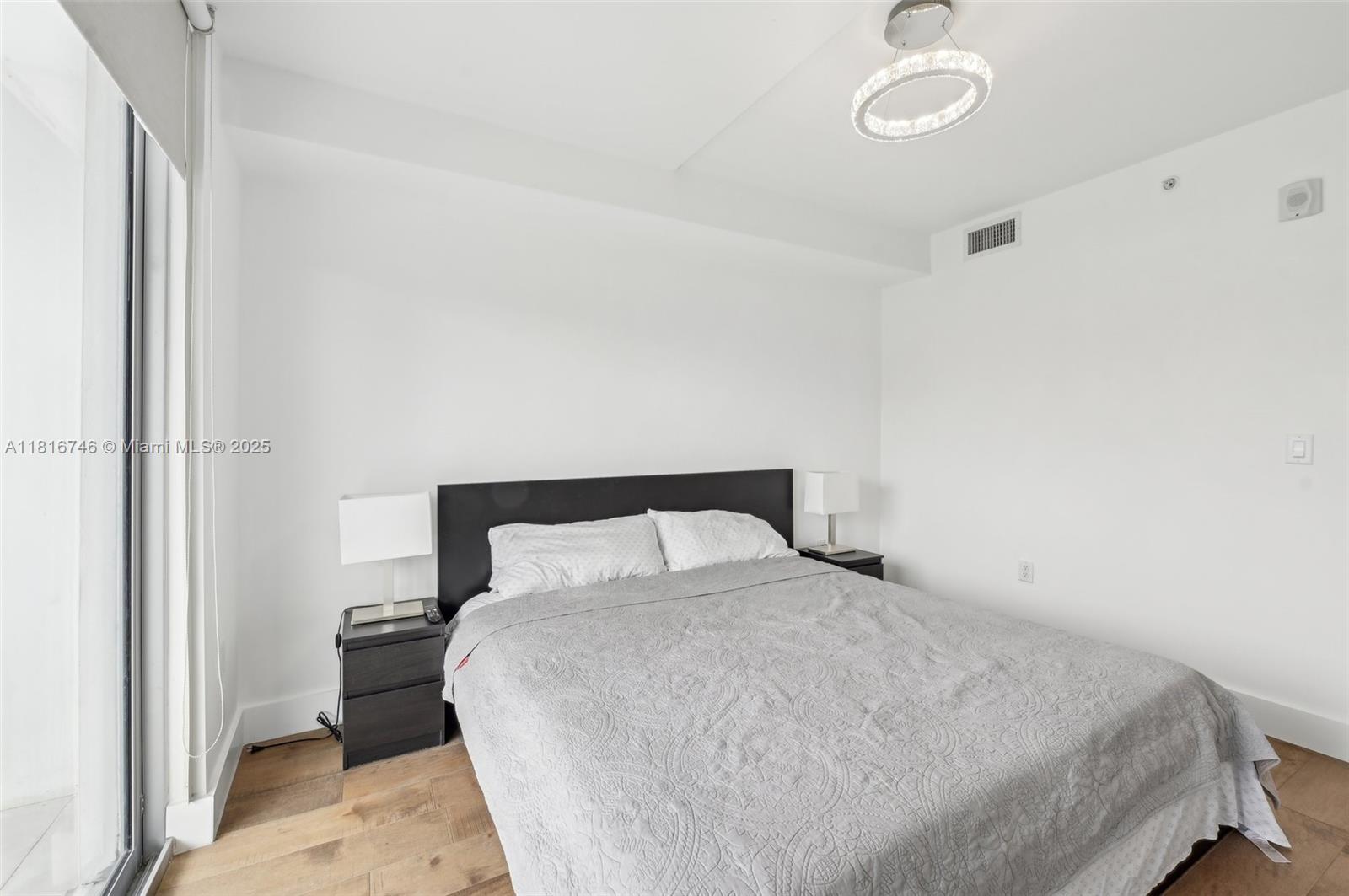 THE HIGHLANDS CONDO - Residential