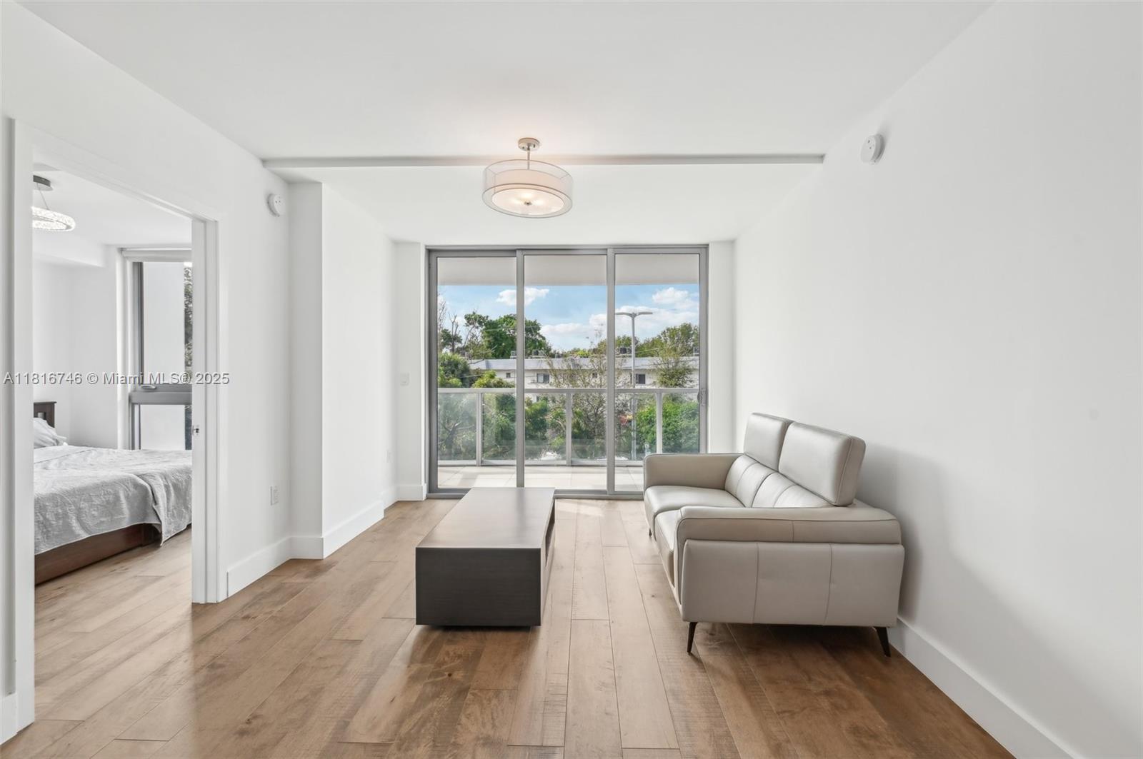 THE HIGHLANDS CONDO - Residential