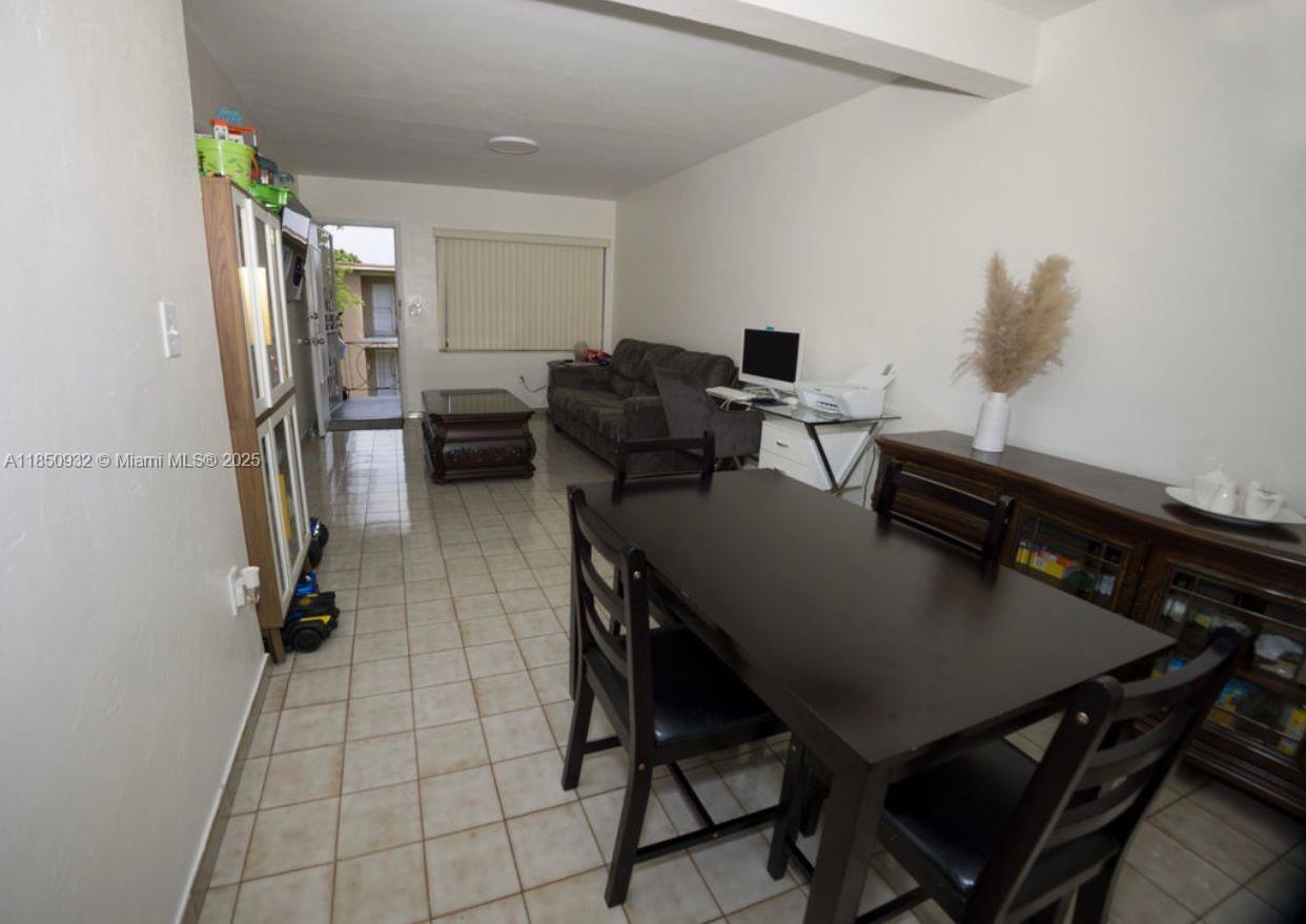 267 E 4th Ave 8