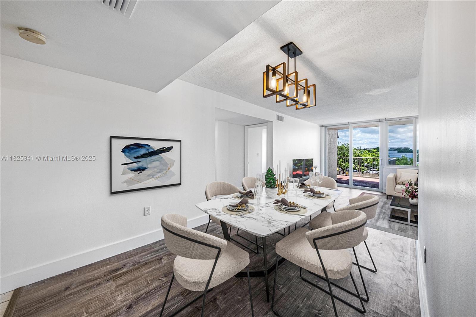 10700 SW 108th Ave C316, Miami, FL, 33176/$335,000 1 10700 SW 108th Ave C316