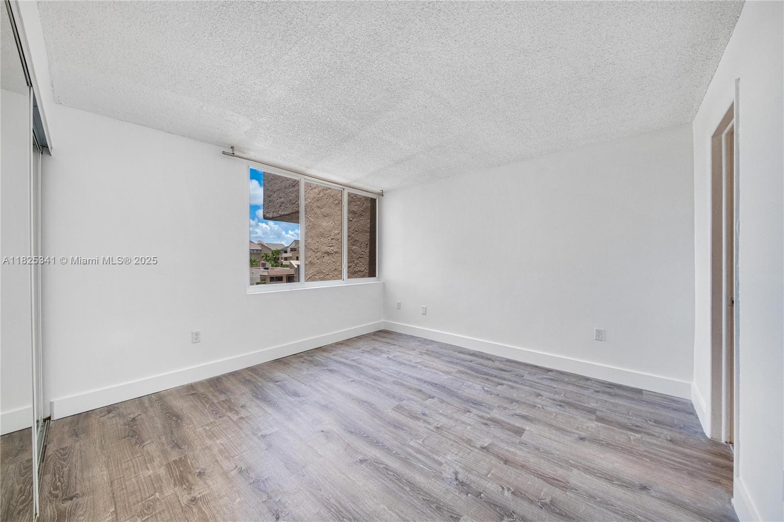 THE TERRACES CONDO PH II - Residential