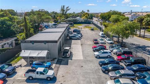 3130 NW 62nd St , FL 33147