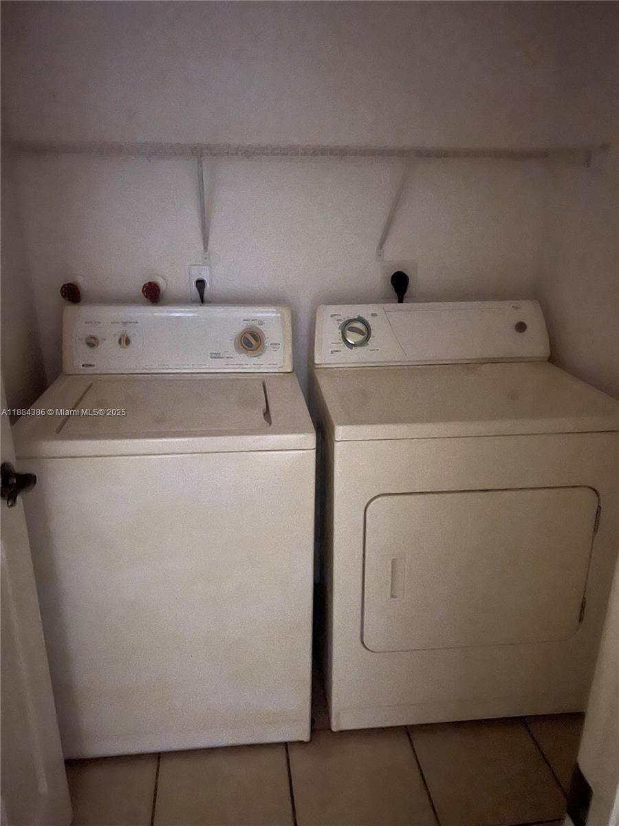 TOWNGATE CONDO FOUR - Residential