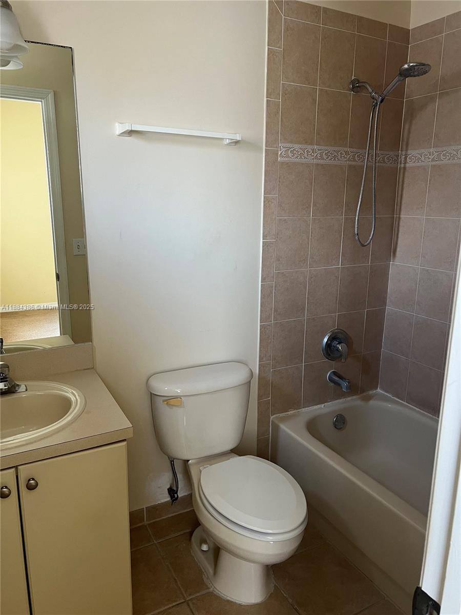 TOWNGATE CONDO FOUR - Residential