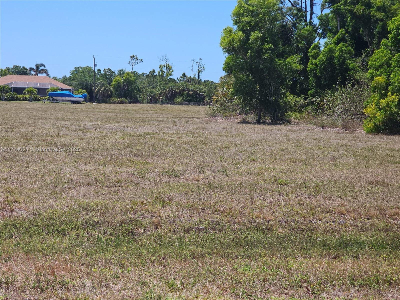 Cape Coral lot is ready to build your dream home. Located in the NW Cape Coral, you will find a many restaurants, shopping, supermarket.