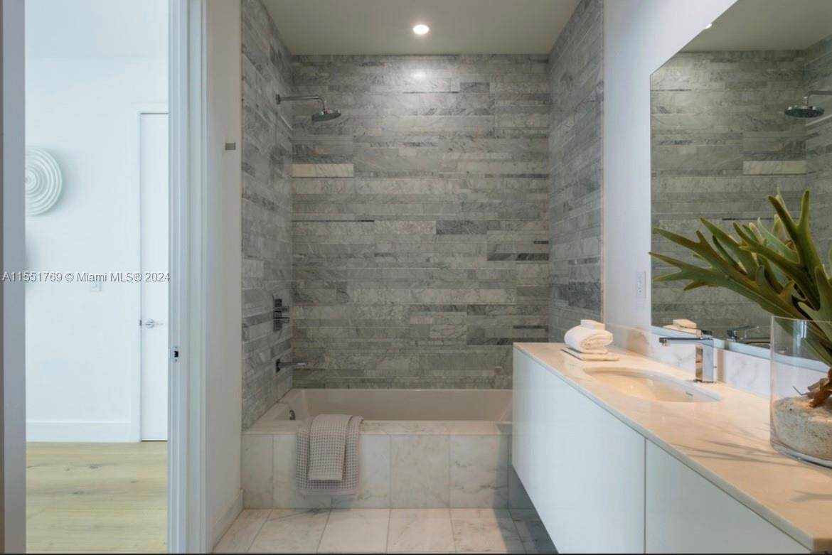 OCEANA BAL HARBOUR CONDO - Residential