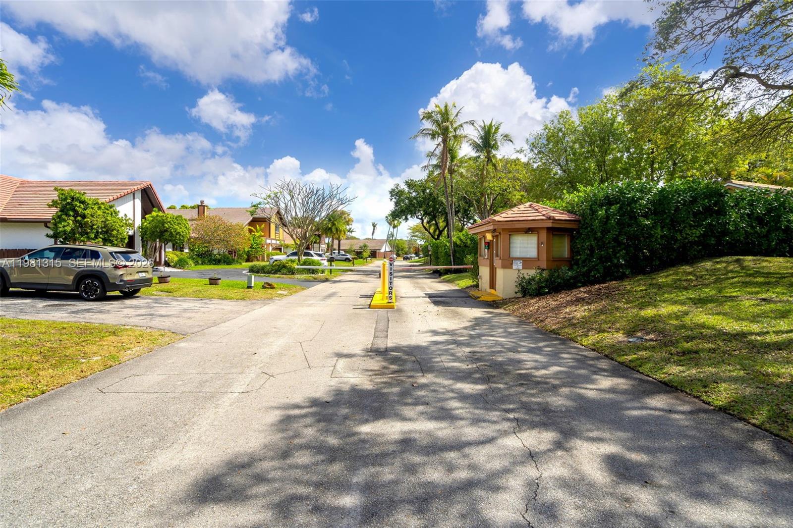 SKY LAKE VILLAS - Residential