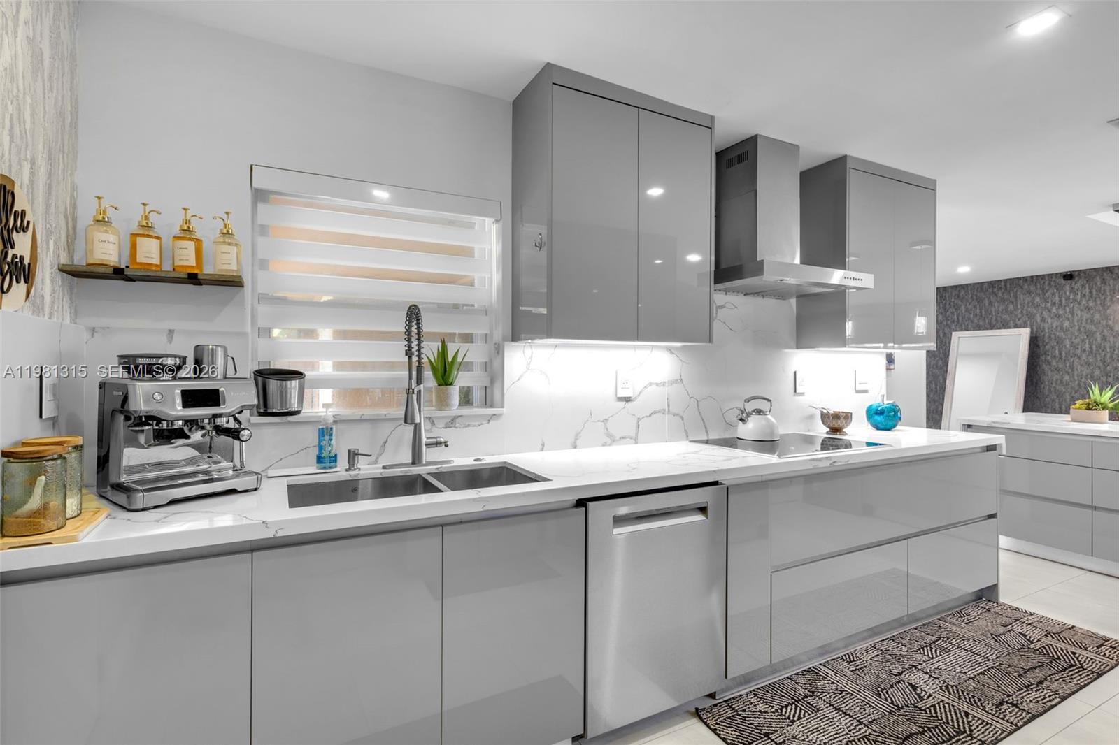 SKY LAKE VILLAS - Residential