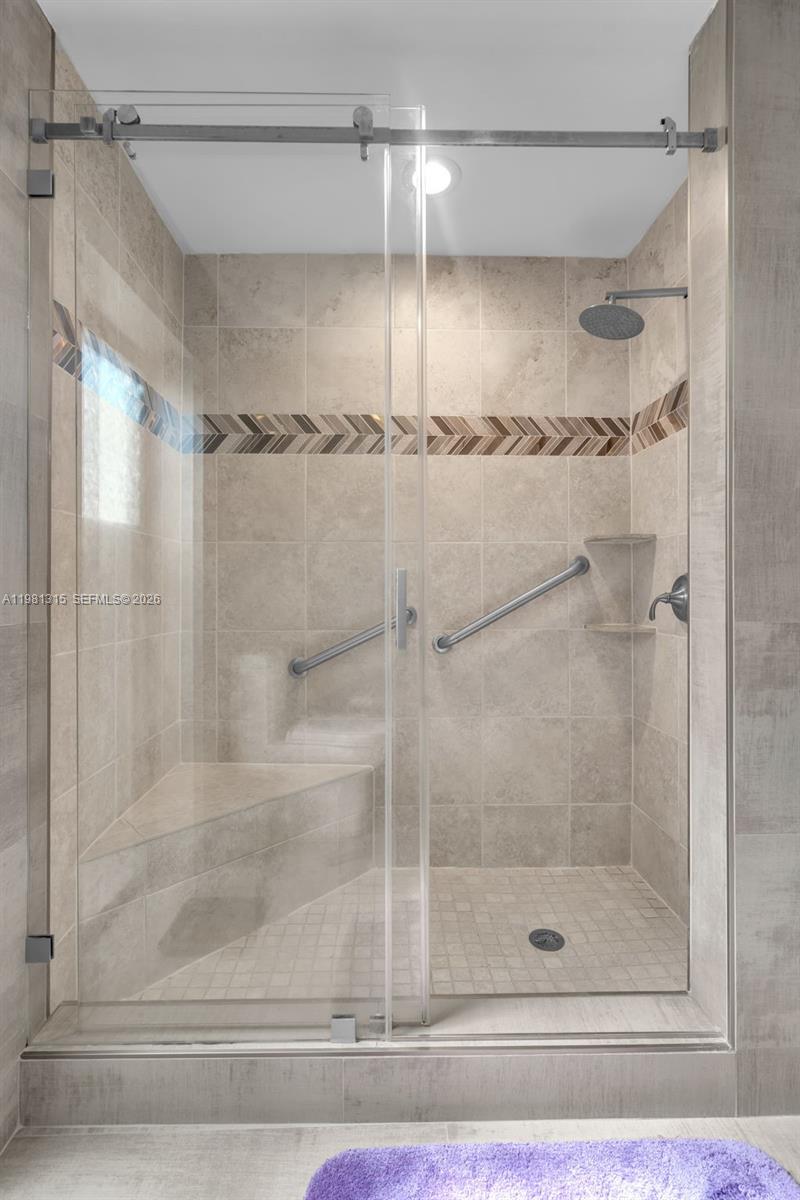 SKY LAKE VILLAS - Residential