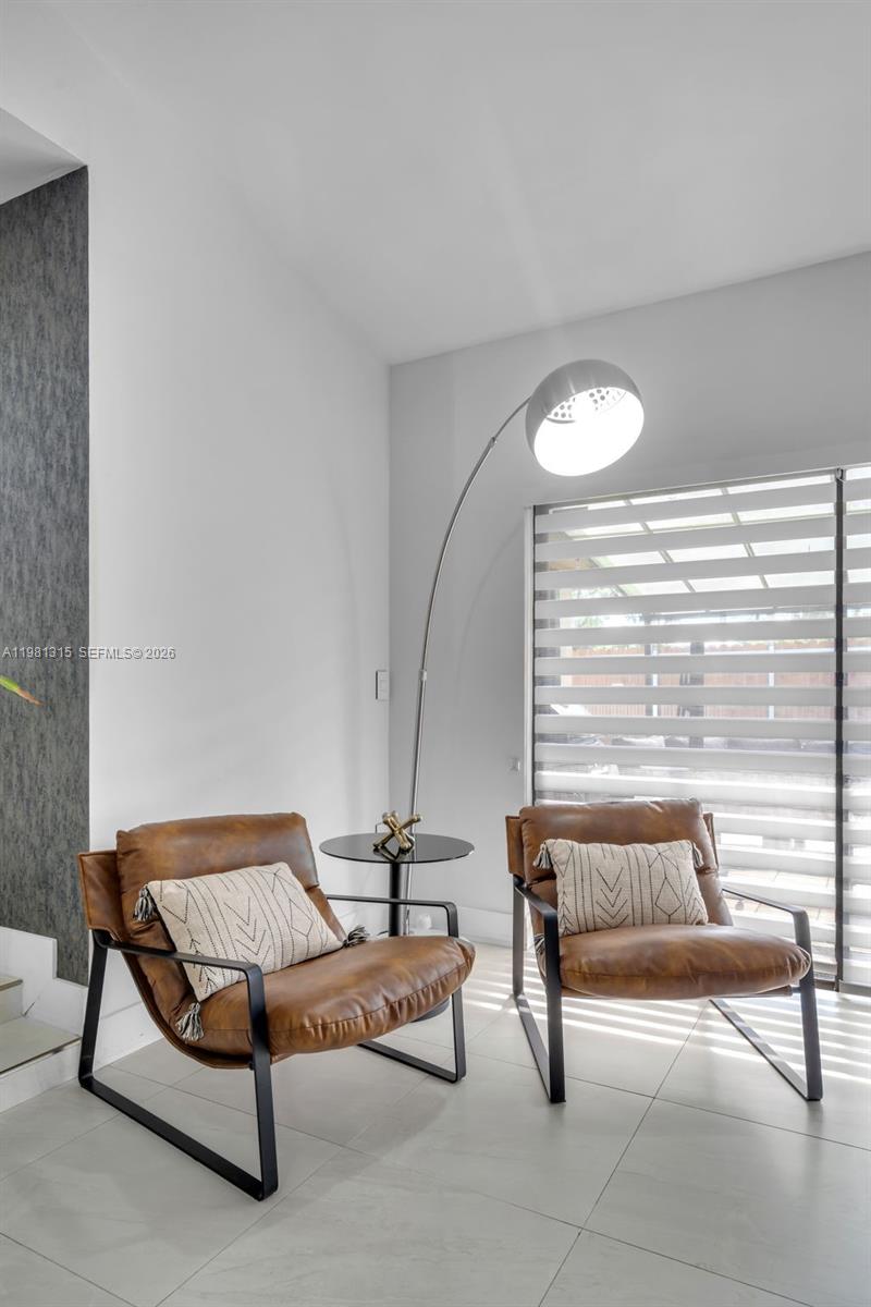 SKY LAKE VILLAS - Residential